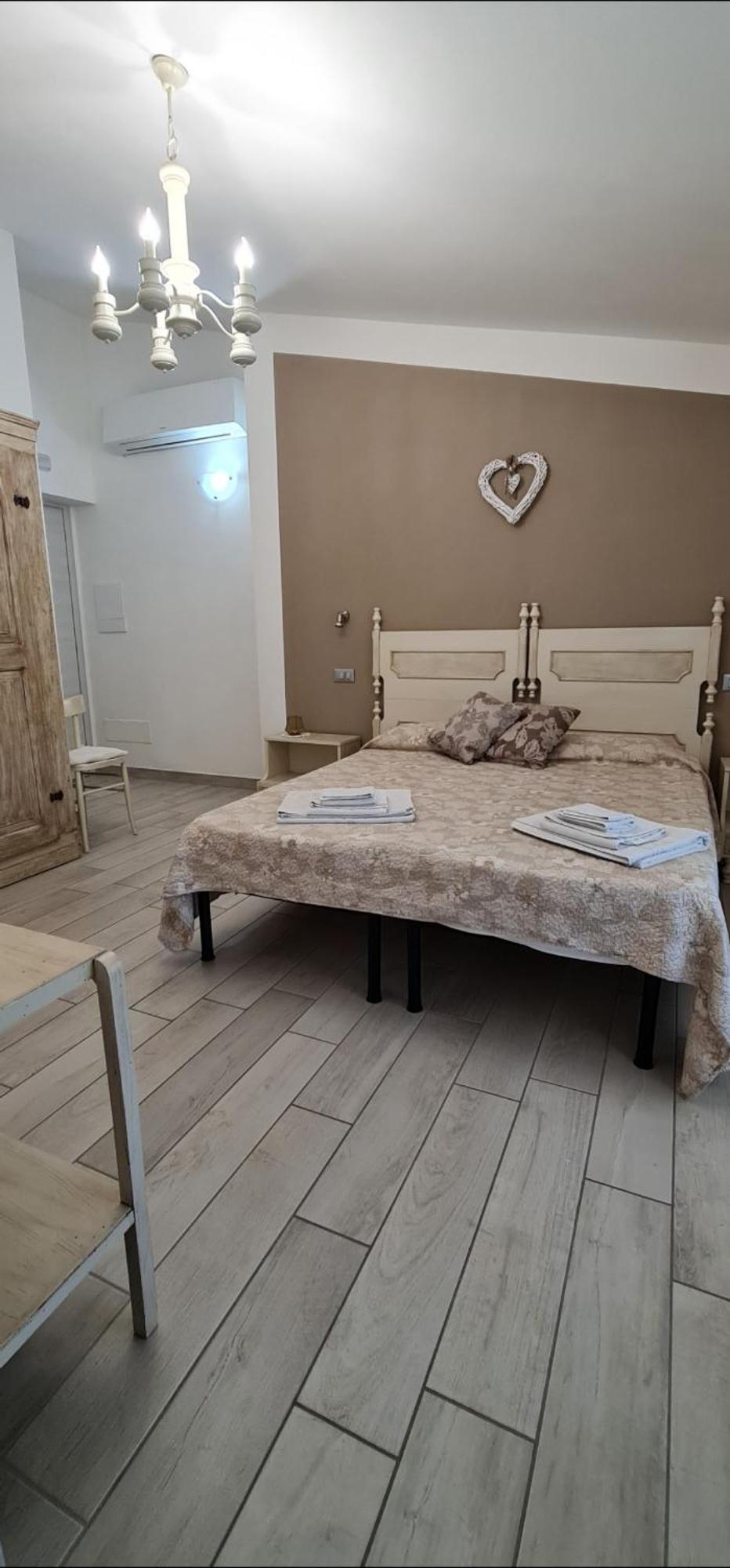 Quarantotto B&B Raffa Екстериор снимка